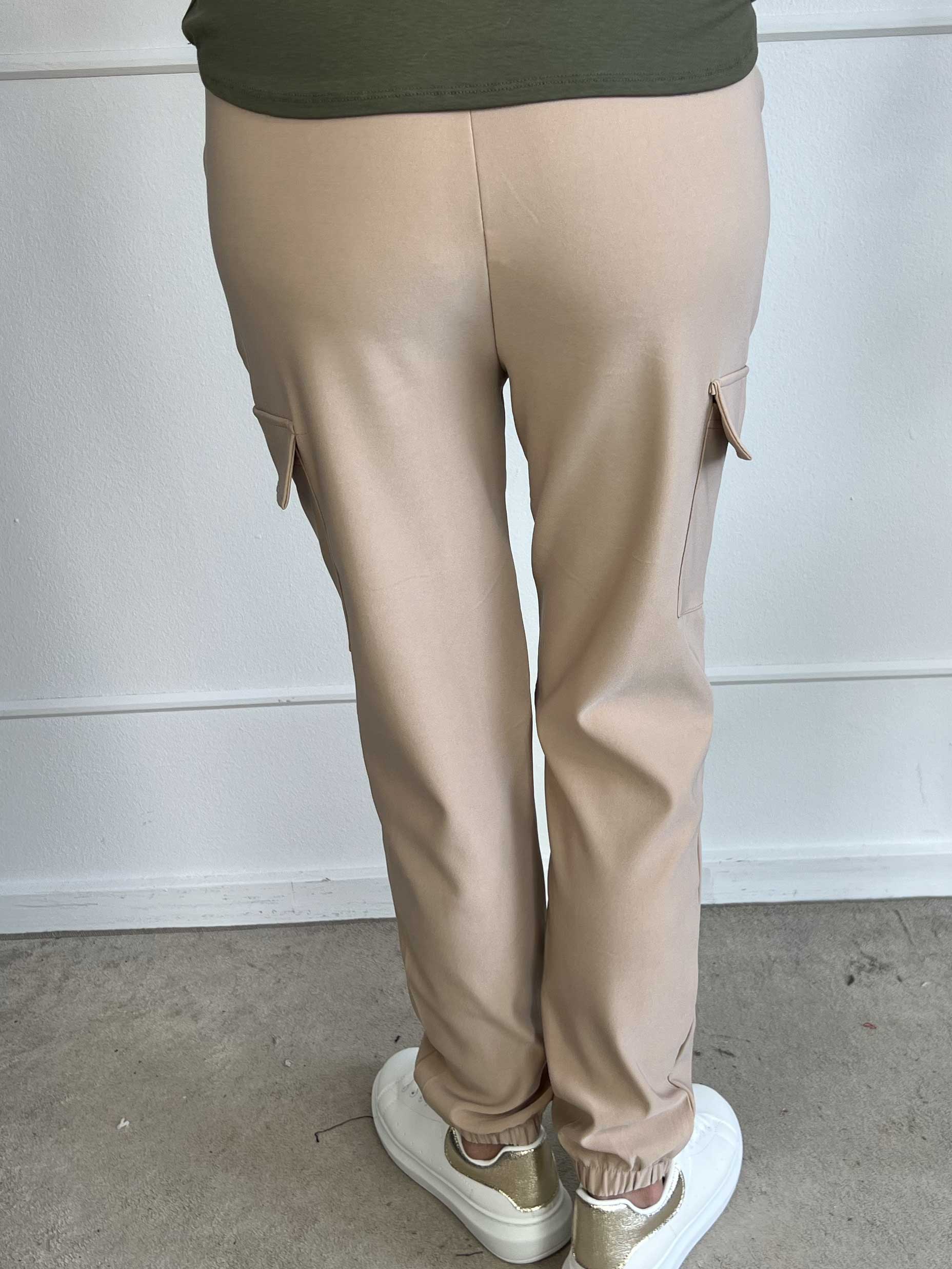 Denise - Fede cargo bukser med lommer på siderne